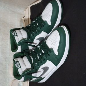 Jordan 1 Retro High OG Gorge Green/Metallic Silver/White 2022